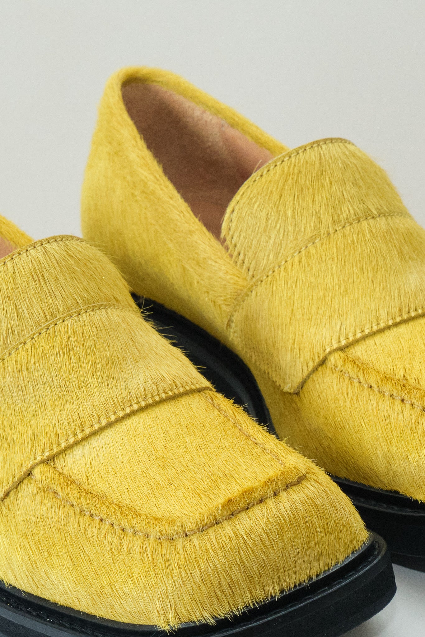 LEVI LOAFER - GENTLE GOLD