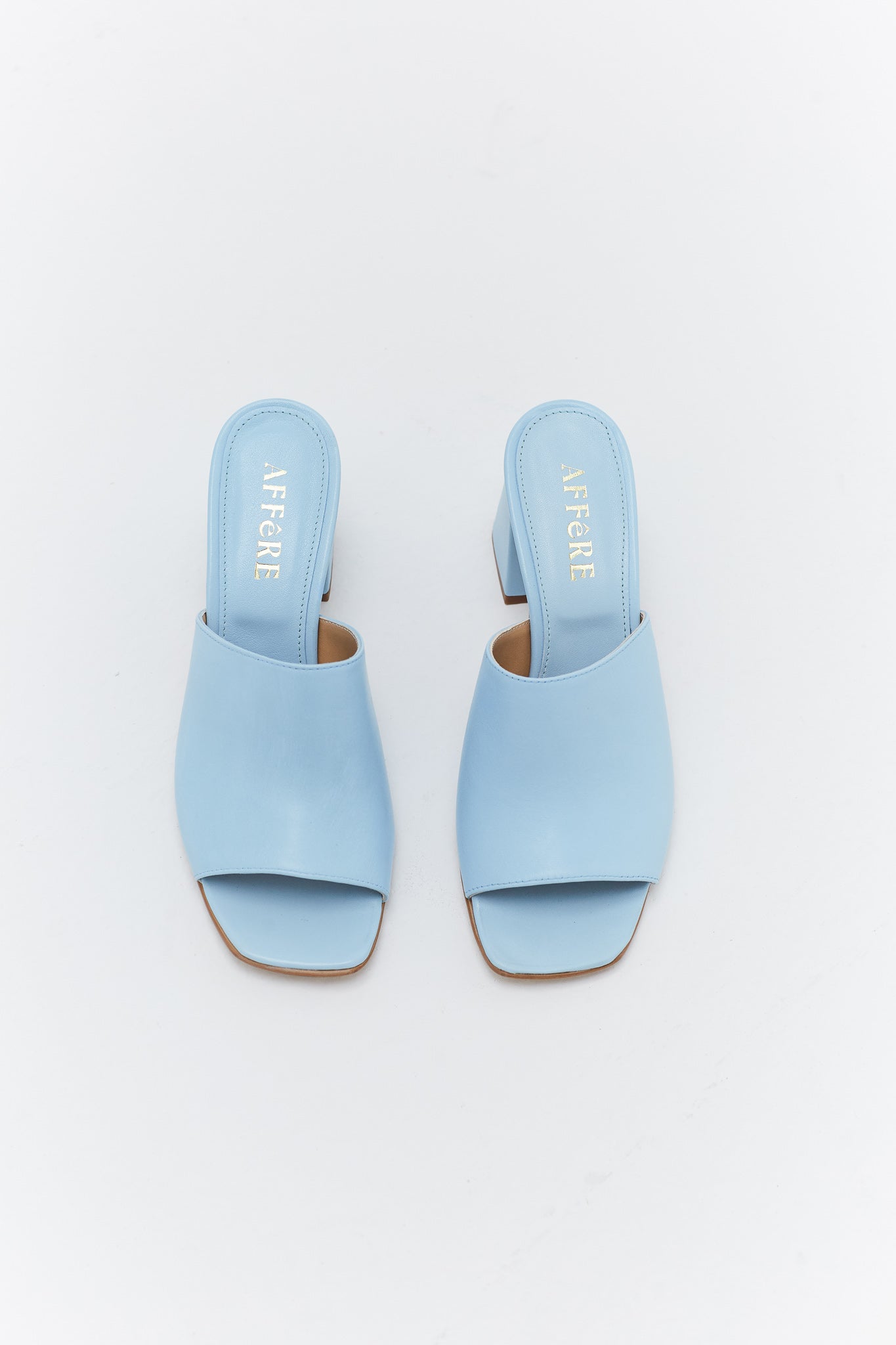 dames hak, dames schoen, lichtblauw, muiltje, affêre, elegant, zomer, voor aanzicht, evi, dames hak, dames schoen, lichtblauw, muiltje, affêre, elegant, zomer, sandaal, sandalen, hak, instap schoen, mule 